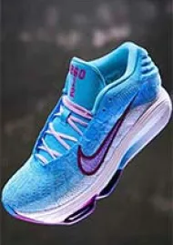 Paige Bueckers shoe